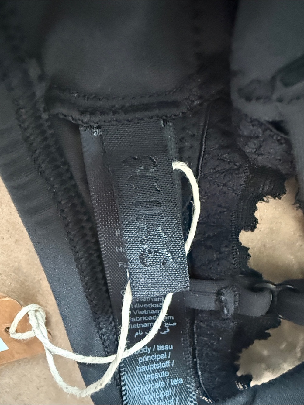 SKIMS Fits Everybody Lace Scoop Bralette - Onyx XXS - Picture 7 of 9